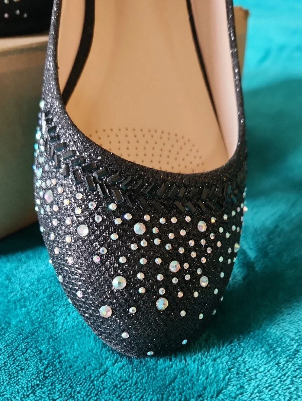 Forever Comfort Black Crystal-Embellished Ballet Flats Size 10